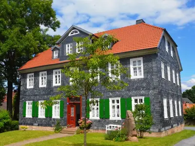 Alte Schule mit Schulmuseum und Gedächtnisstätte für unseren  Heimatdichter Heinirich Schaumberger