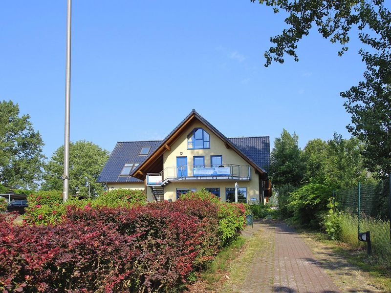 23278980-Ferienwohnung-6-Röbel/Müritz-800x600-0