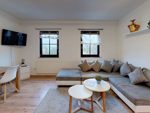 Ferienwohnung für 8 Personen (102 m²) ab 55 € in Rödental