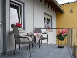 22429219-Ferienwohnung-4-Rödental-300x225-5