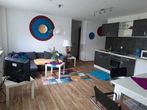 22392739-Ferienwohnung-5-Rödental-300x225-4