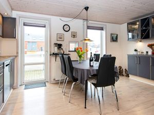 2051825-Ferienwohnung-5-Rømø-300x225-3