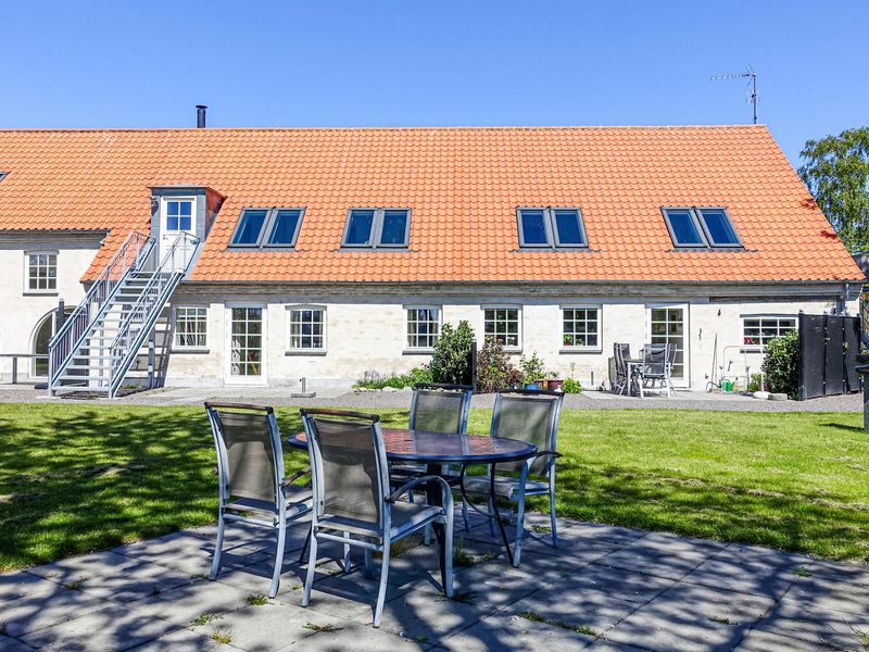 23748946-Ferienwohnung-4-Rønne-800x600-0