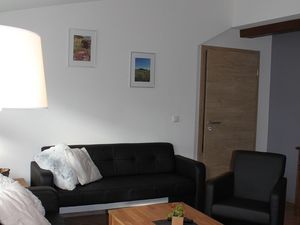 23878465-Ferienwohnung-4-Roes-300x225-3