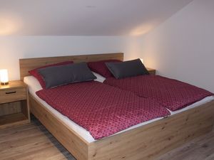 23878465-Ferienwohnung-4-Roes-300x225-5