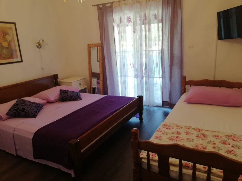 23946783-Ferienwohnung-4-Rogač-800x600-2