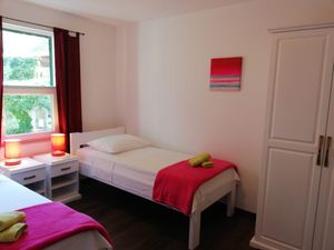 23946786-Ferienwohnung-4-Rogač-300x225-5