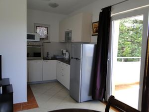 23330819-Ferienwohnung-4-Rogoznica-300x225-2