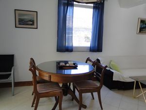 23330819-Ferienwohnung-4-Rogoznica-300x225-4