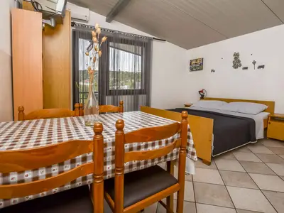 Ferienwohnung für 2 Personen (26 m²) in Rogoznica 6/10