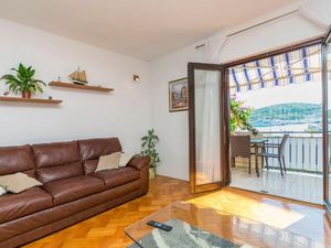 23941849-Ferienwohnung-6-Rogoznica-300x225-3