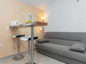 23747171-Ferienwohnung-3-Rogoznica-300x225-3