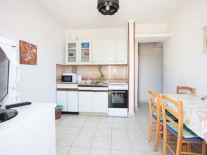 23640576-Ferienwohnung-4-Rogoznica-300x225-3