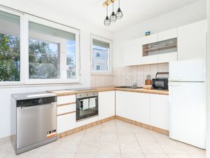 23954846-Ferienwohnung-5-Rogoznica-300x225-4