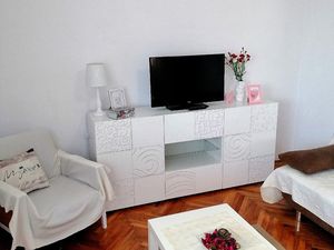 23930821-Ferienwohnung-5-Rogoznica-300x225-2