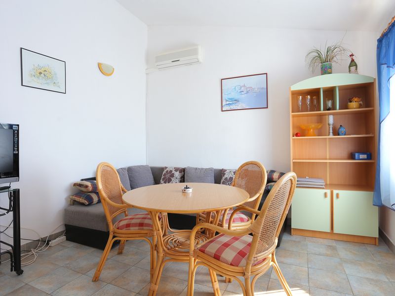 23539137-Ferienwohnung-2-Rogoznica-800x600-2