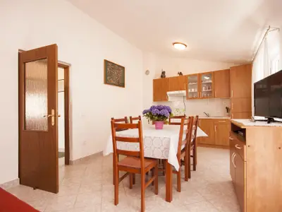 Ferienwohnung für 5 Personen (60 m²) in Rogoznica 4/10