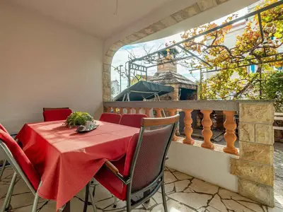 Ferienwohnung für 8 Personen (60 m²) in Rogoznica 1/10