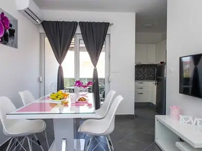 Ferienwohnung für 2 Personen (32 m²) in Rogoznica 8/10