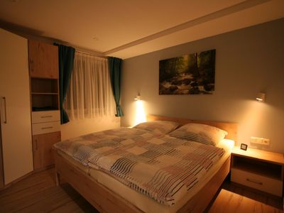 Schlafzimmer 1 bei Nacht