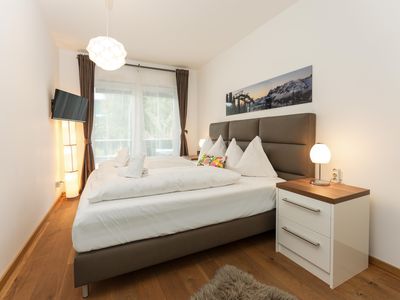 Schlafzimmer 1 mit Balkon