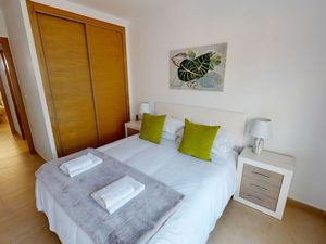 22802167-Ferienwohnung-4-Roldán-300x225-5