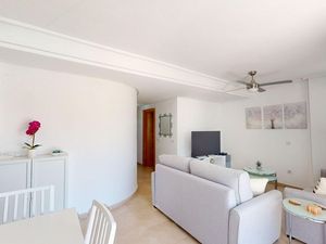 24038068-Ferienwohnung-4-Roldán-300x225-5