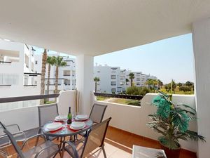 24049788-Ferienwohnung-4-Roldán-300x225-0