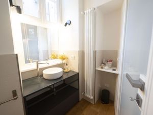 23576802-Ferienwohnung-4-Rom-300x225-2