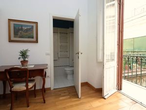 23915051-Ferienwohnung-3-Rom-300x225-1