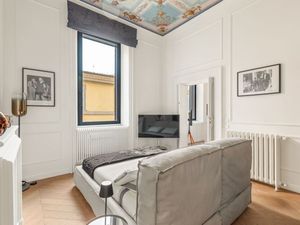 23915060-Ferienwohnung-3-Rom-300x225-1