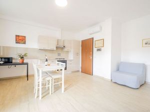 24052264-Ferienwohnung-2-Rom-300x225-0