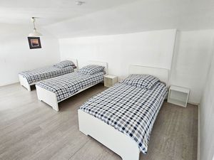 23057861-Ferienwohnung-5-Rommerskirchen-300x225-0