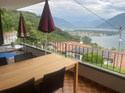 Terrasse mit Aussicht auf Ascona