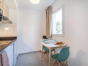 23561051-Ferienwohnung-2-Roquefort-la-Bédoule-300x225-4