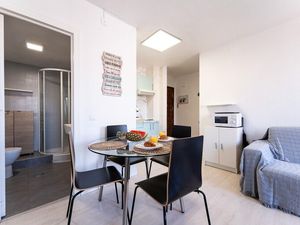 24051835-Ferienwohnung-2-Roquetas de Mar-300x225-2