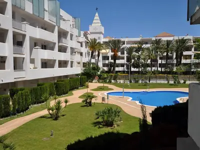 PoolOfHouse
