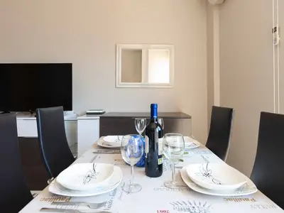 DiningRoom