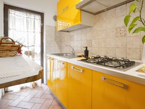 24002290-Ferienwohnung-3-Rosia-300x225-2