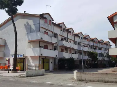 Ferienwohnung für 7 Personen (50 m²) in Rosolina Mare 1/10
