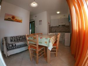 23349976-Ferienwohnung-4-Rosolina Mare-300x225-1