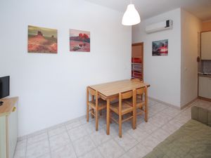 23744334-Ferienwohnung-5-Rosolina Mare-300x225-5