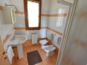 23844106-Ferienwohnung-6-Rosolina Mare-300x225-1