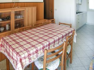 23733909-Ferienwohnung-8-Rosolina Mare-300x225-5