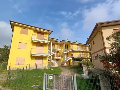 Ferienwohnung für 8 Personen (65 m²) in Rosolina Mare 1/10