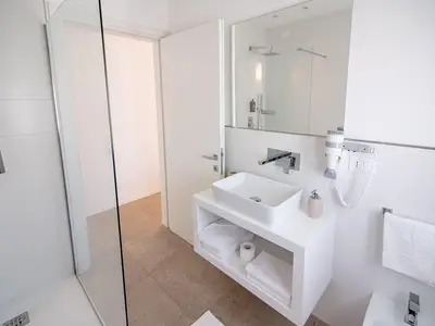 Beispiel eines Badezimmers in einer Junior-Suite