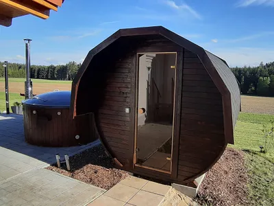 Sauna und Badefass