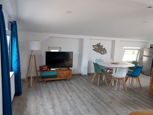 19109003-Ferienwohnung-5-Rostock-300x225-1