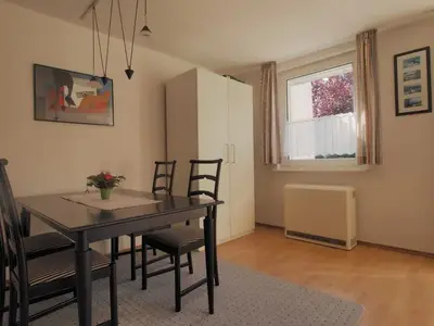 Ferienwohnung für 2 Personen (45 m²) in Rostock 1/10