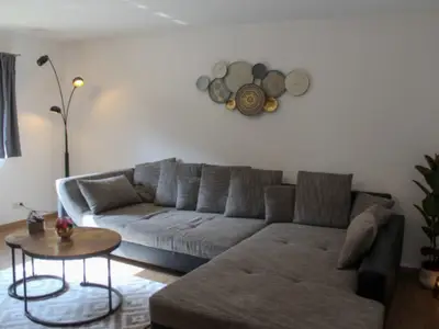 Wohnzimmer mit Couch